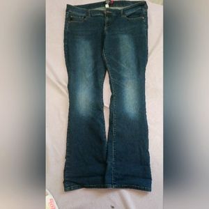 Torrid bootcut jeans size 16.